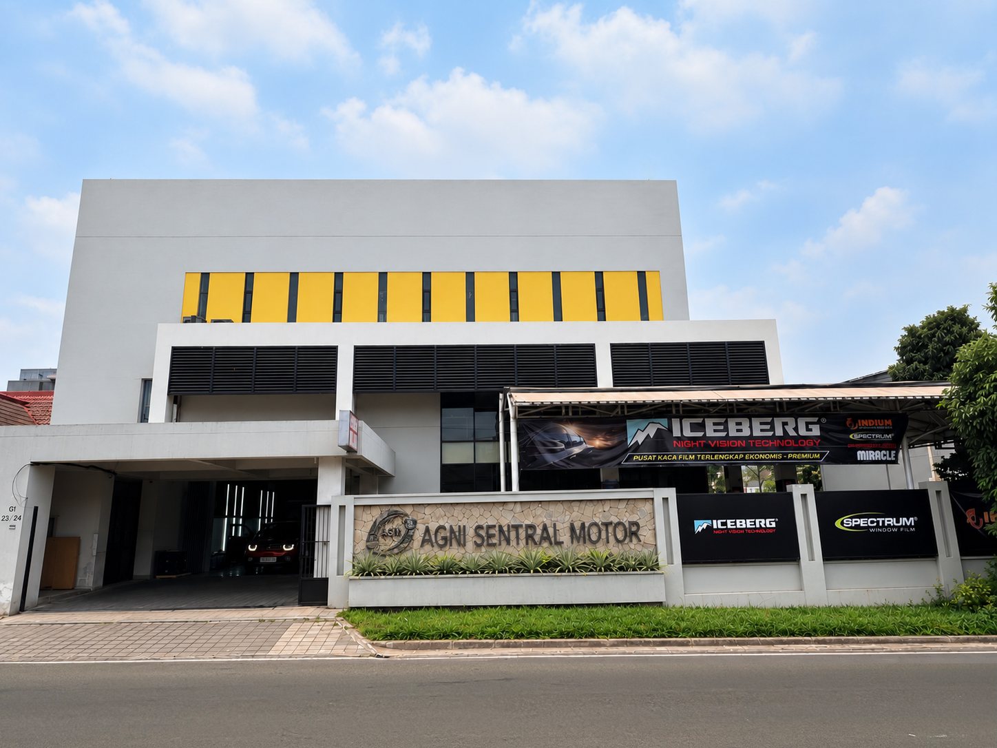 CV Agni Sentral Motor building in BSD City, Tangerang Selatan